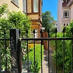 Host Garden