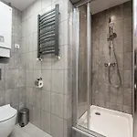 Host Garden Apartment