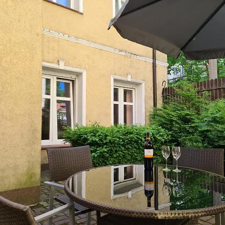 Host Garden Apartment Sopot