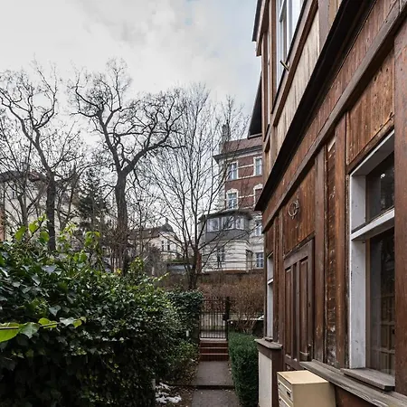 Apartment Host Garden *