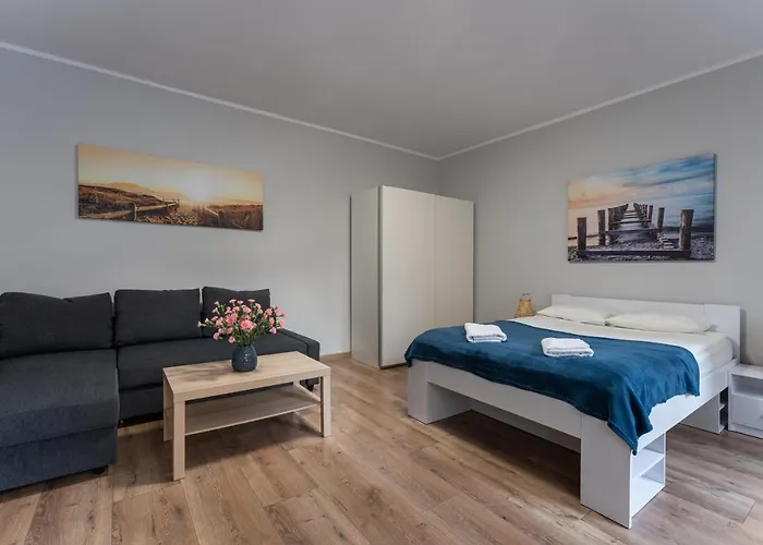 Host Garden Apartment